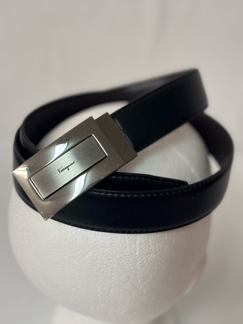 Salvatore Ferragamo Black/Brown Leather Logo  Reversible Belt